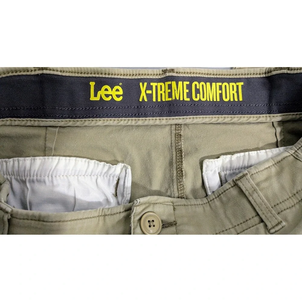 Lee X-Treme Comfort Khaki Chino Pants Mens 34x32 Straight Leg Tan Stretch Cotton